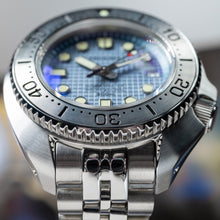 Load image into Gallery viewer, Proxima Turtle Tapisserie Dial Highbeat