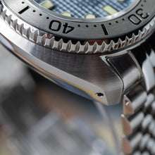 Load image into Gallery viewer, Proxima Turtle Tapisserie Dial Highbeat
